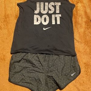 Nike Dri-fit running shorts black triangles dots Large L w tank